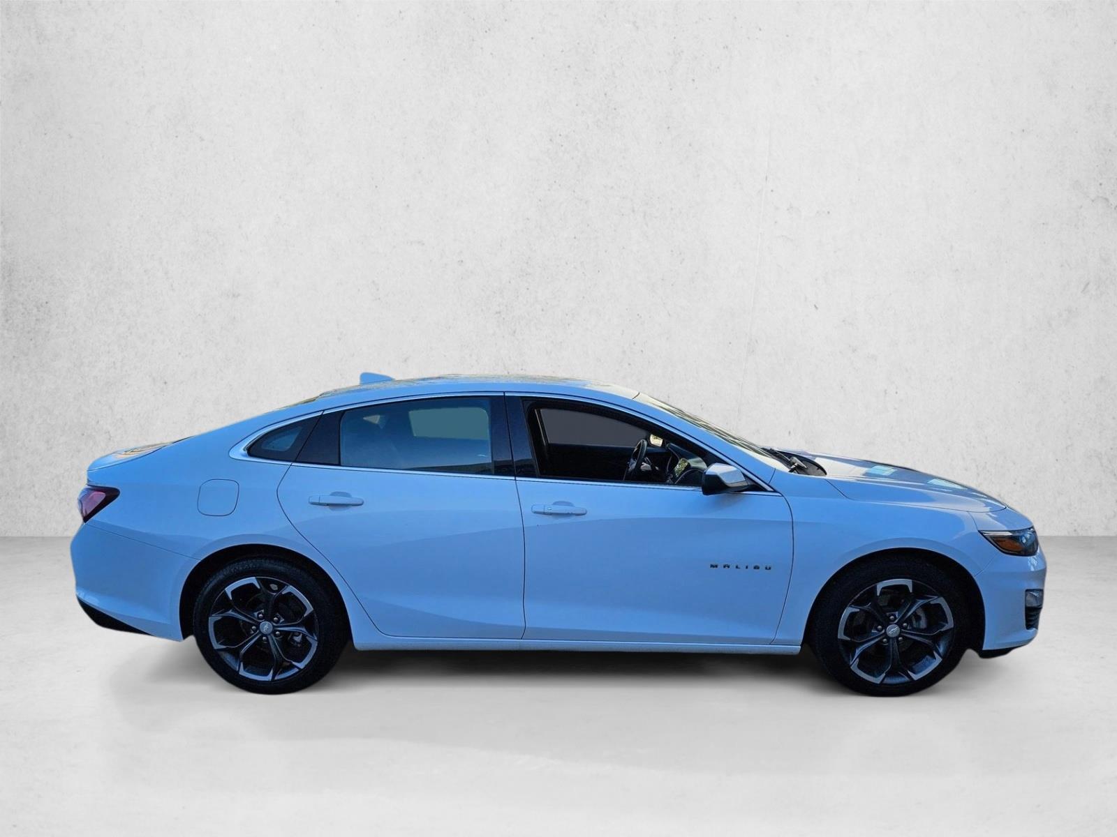 2022 Chevrolet Malibu 1LT photo 4