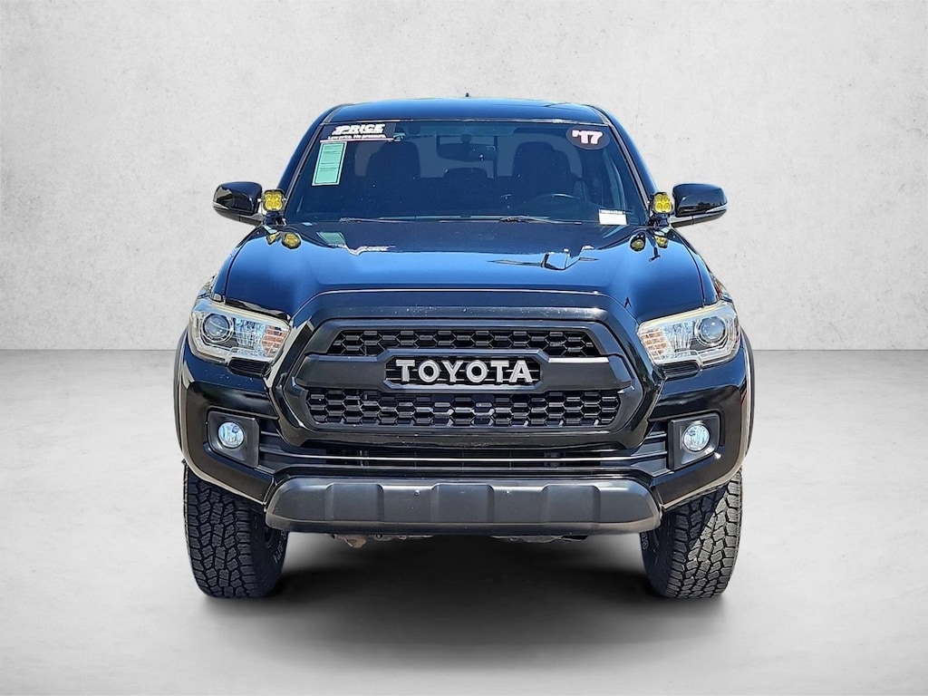 Used 2017 Toyota Tacoma Truck Double Cab