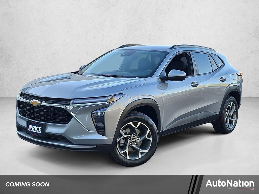 Used 2025 Chevrolet Trax LT SUV