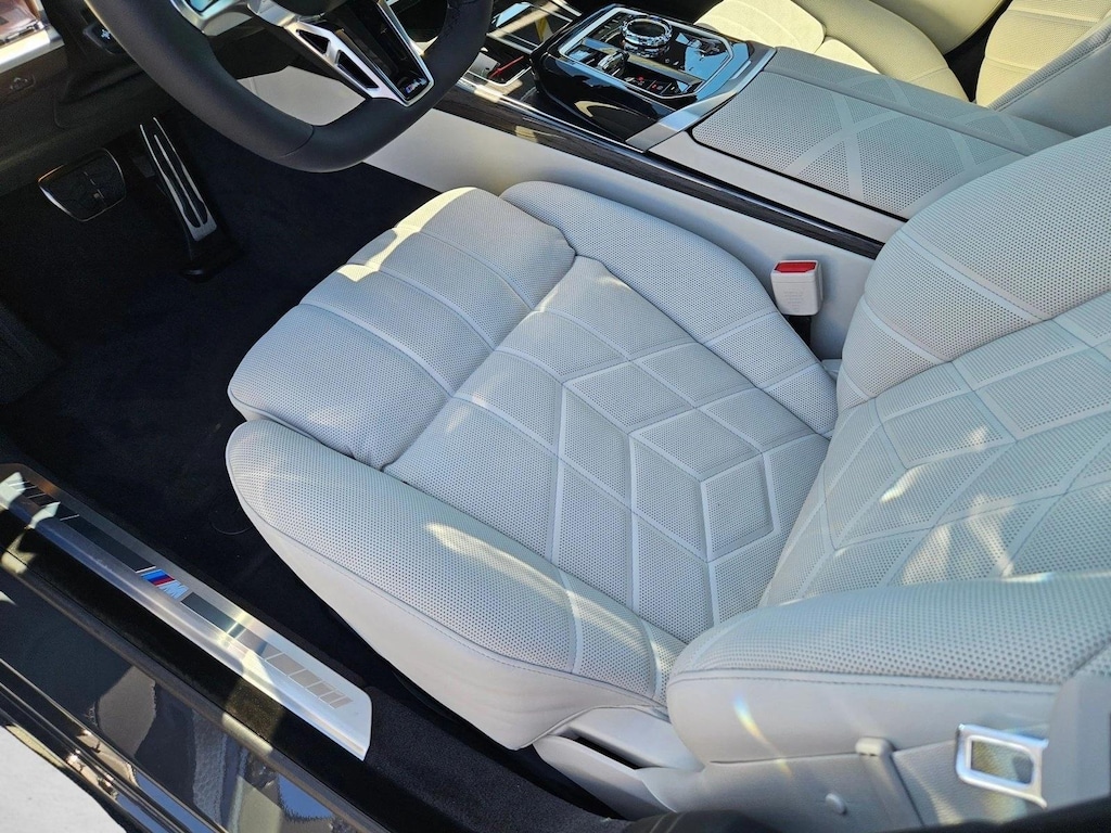 New 2026 BMW 760i xDrive Sedan