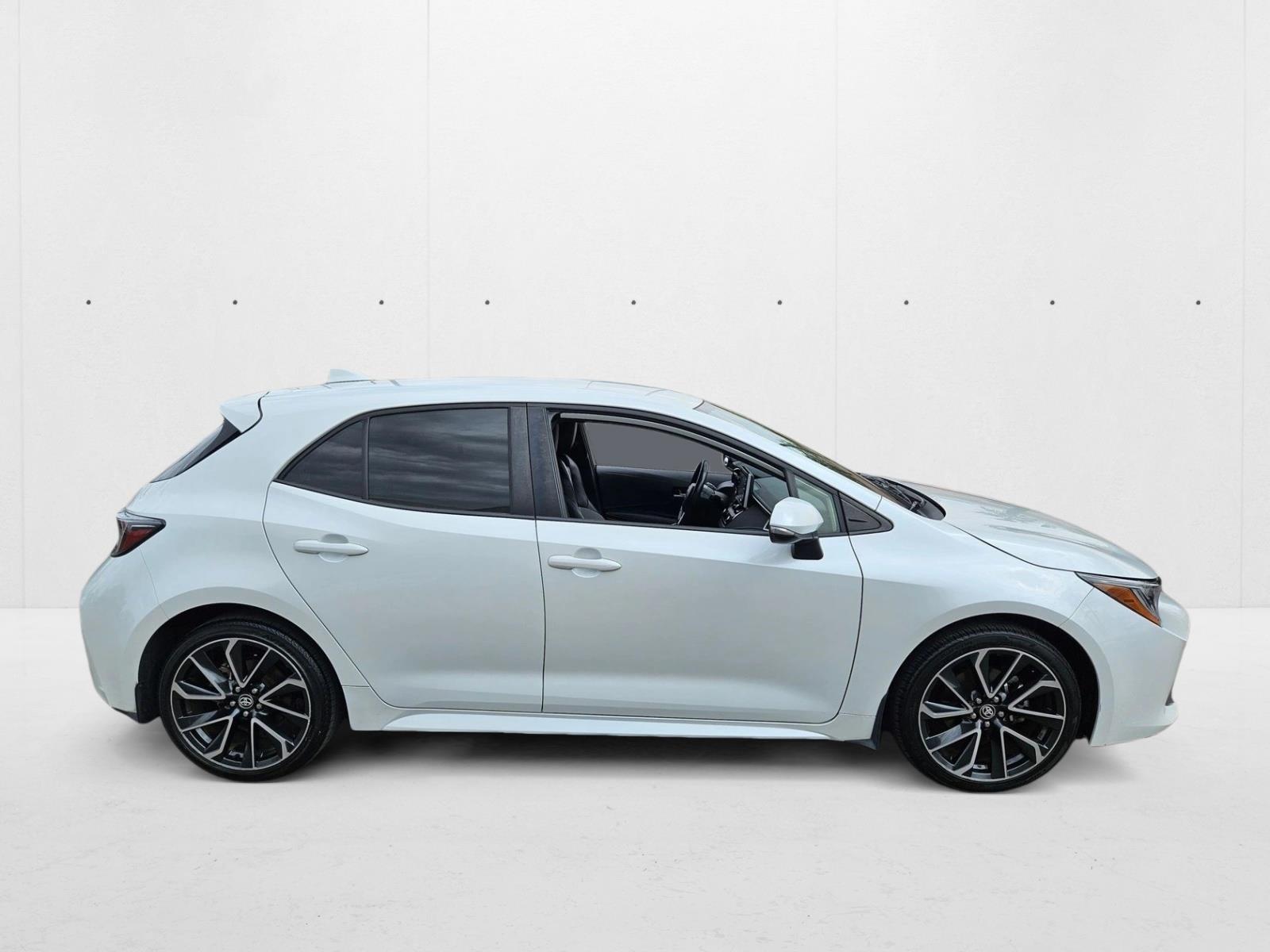 2021 Toyota Corolla XSE photo 4