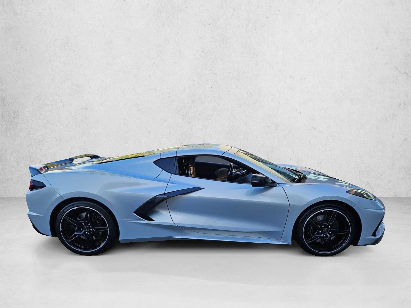 2021 Chevrolet Corvette Stingray Coupe 2LT photo 4