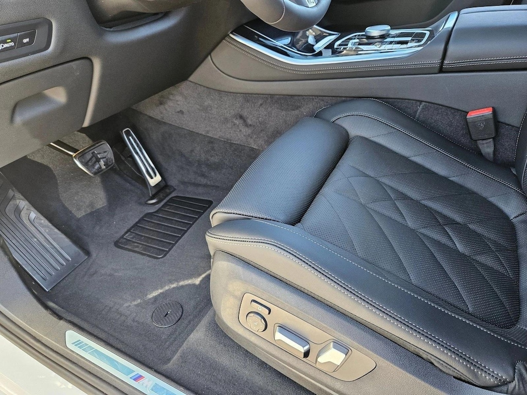 New 2026 BMW X5 sDrive40i SUV