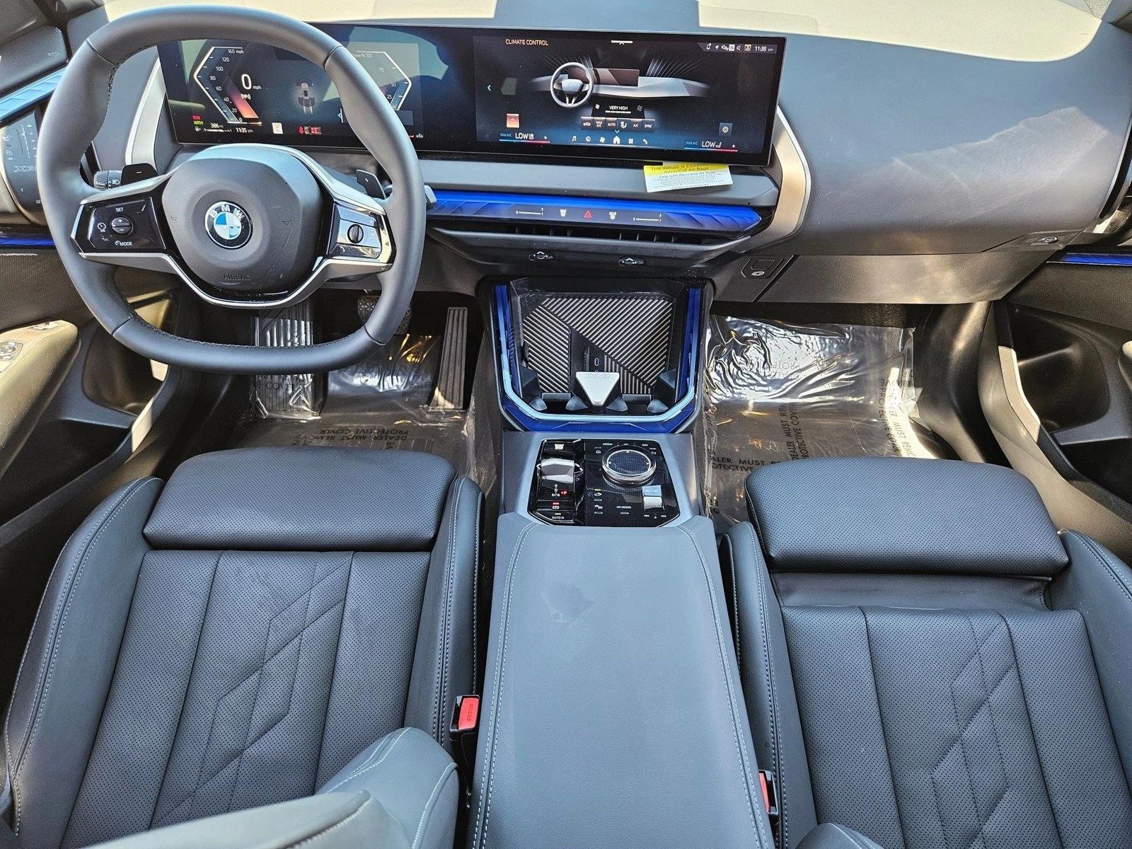 2025 BMW X3 30 - Photo 16