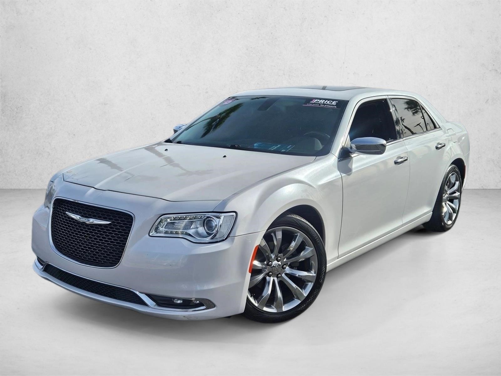 2015 Chrysler 300 C's photo
