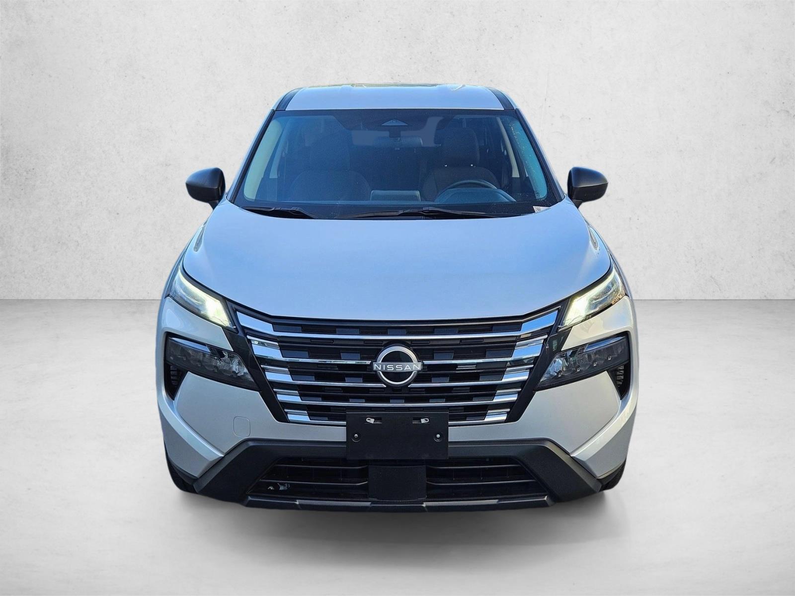 2024 Nissan Rogue AWD S photo 2