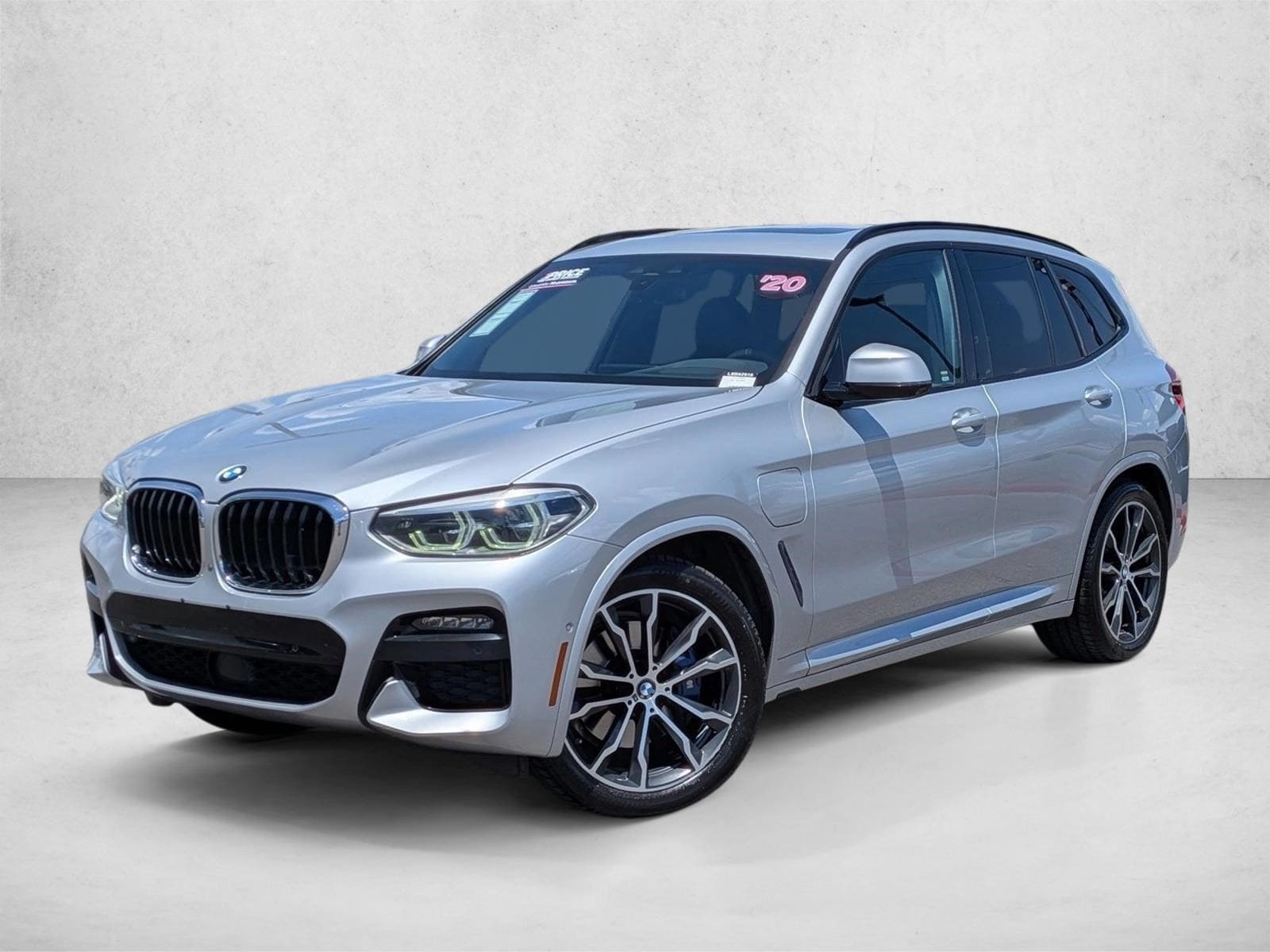 2020 BMW X3 xDrive30e's photo