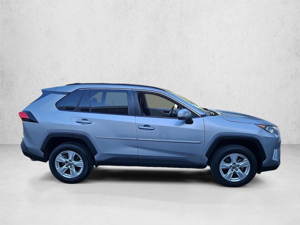 Used 2021 Toyota RAV4 XLE SUV