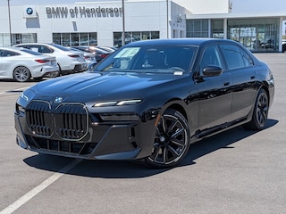 2025 BMW 740i