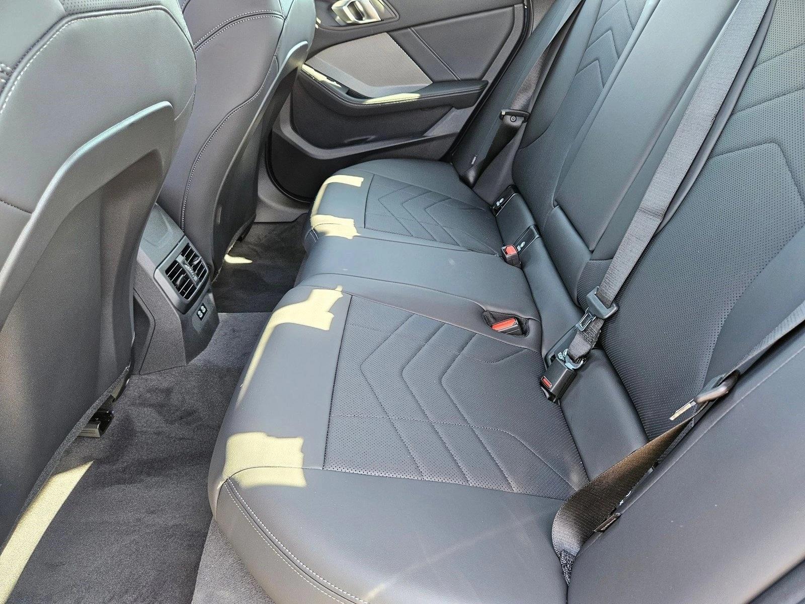 2025 BMW 2 Series M235 - Photo 16