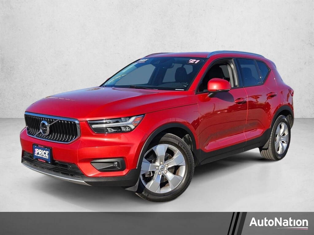 Used 2021 Volvo XC40 T4 Momentum SUV