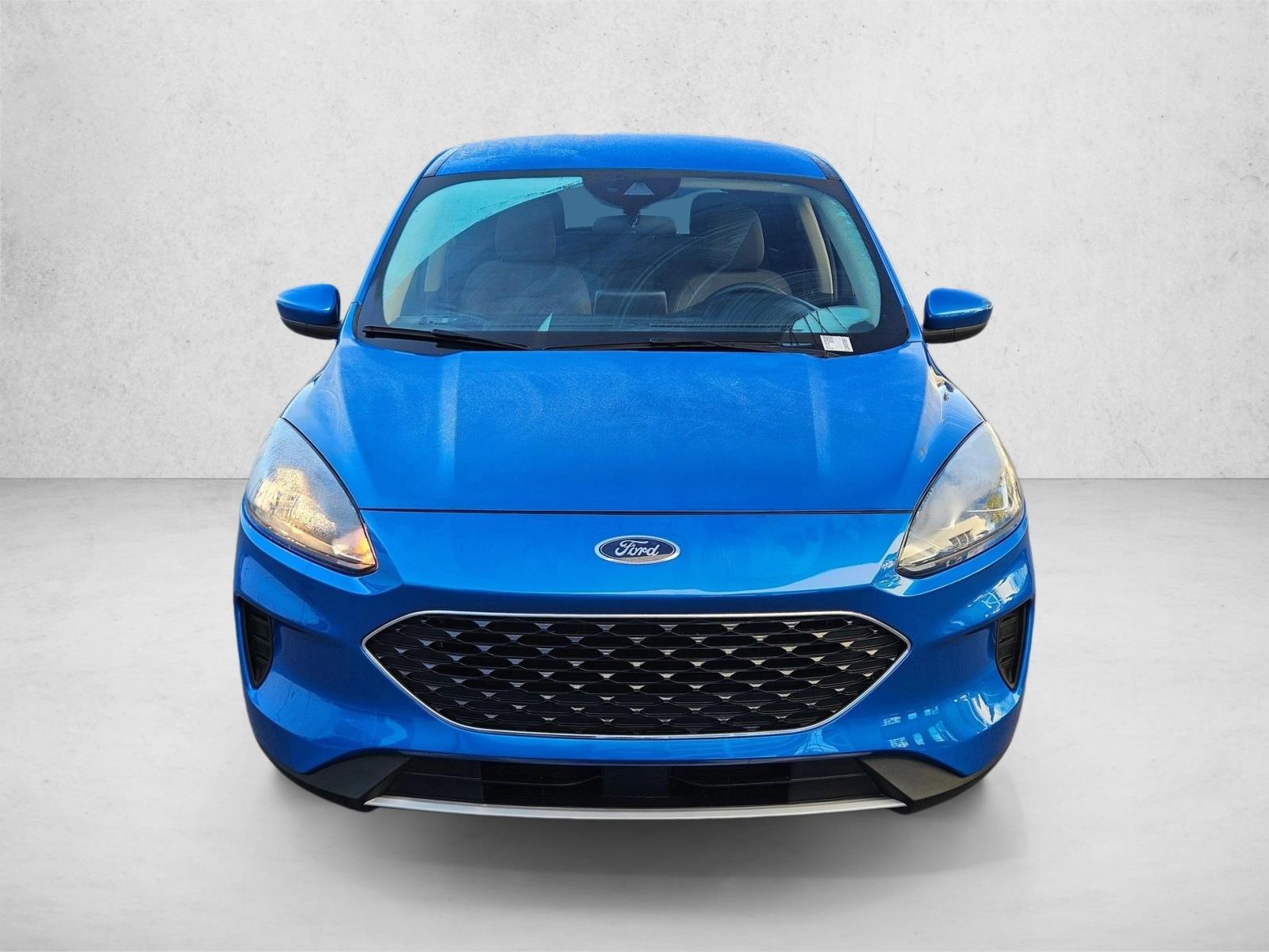 2020 Ford Escape SE photo 2