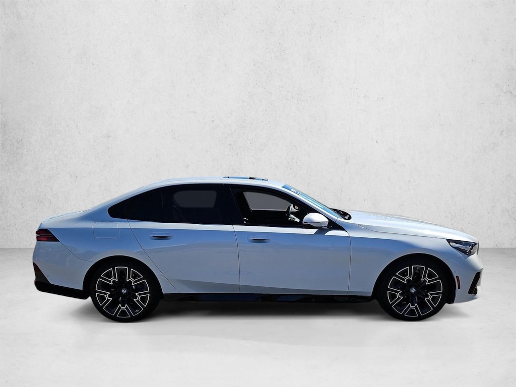 Used 2026 BMW 530i Sedan