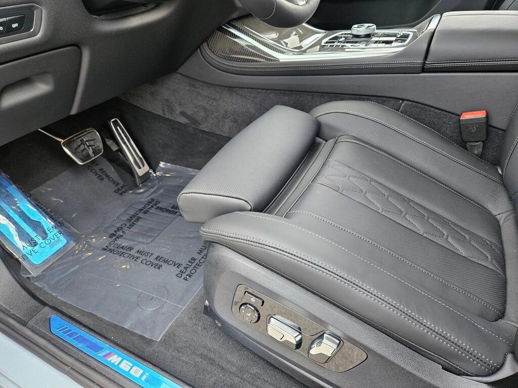 New 2026 BMW X7 M60i SUV