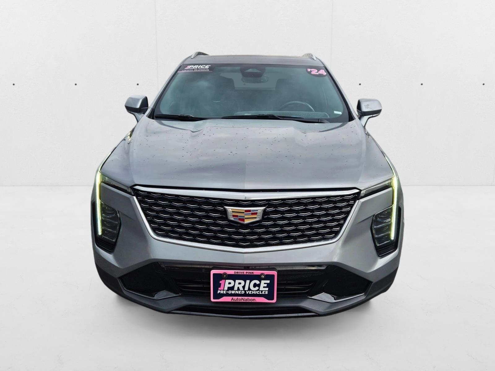 2024 Cadillac XT4 Premium Luxury photo 2