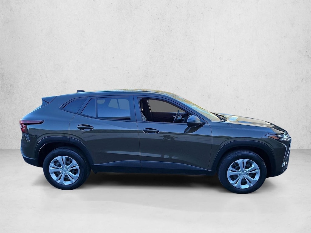 Used 2024 Chevrolet Trax LS SUV
