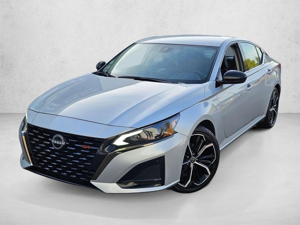 Used 2024 Nissan Altima 2.5 SR Sedan