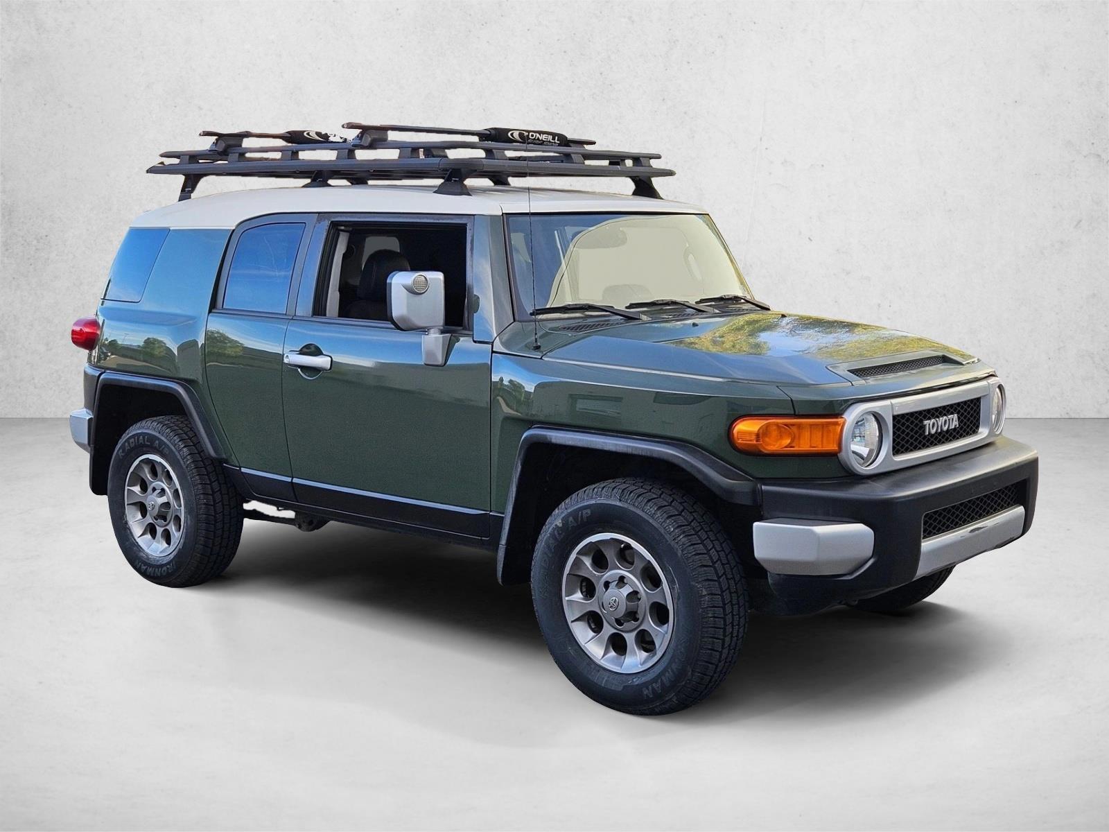 2013 Toyota FJ Cruiser Base photo 3
