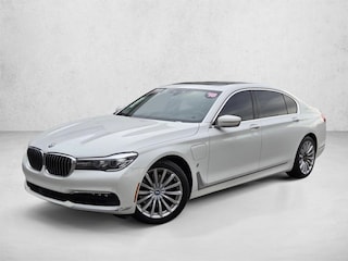 2018 BMW 740e