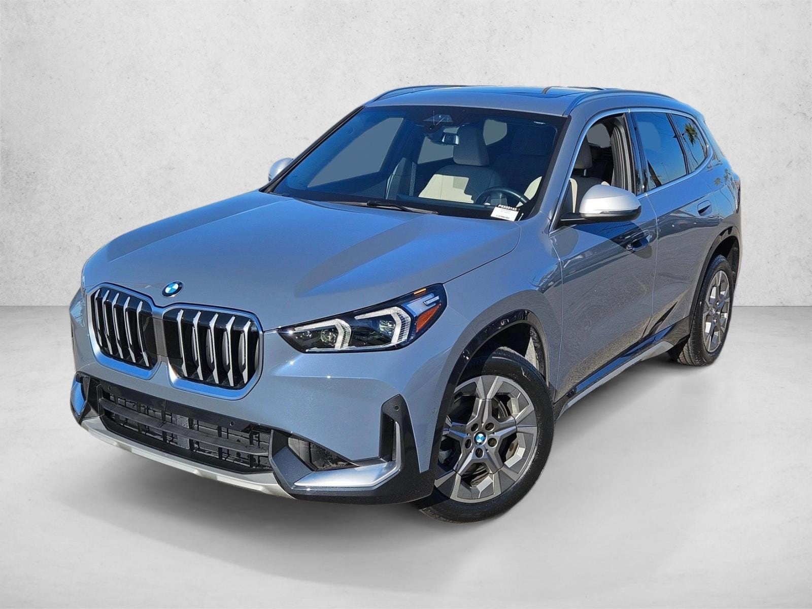2023 BMW X1 28i's photo