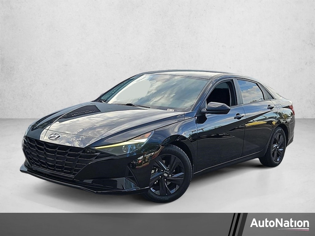 Used 2022 Hyundai Elantra SEL Sedan