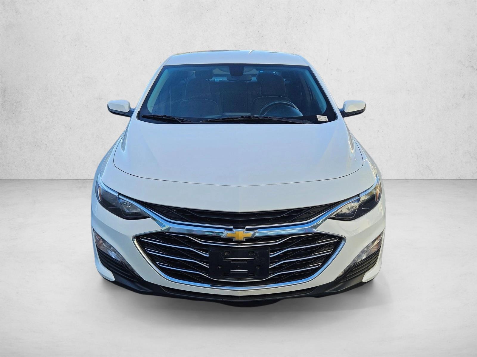2022 Chevrolet Malibu 1LT photo 2