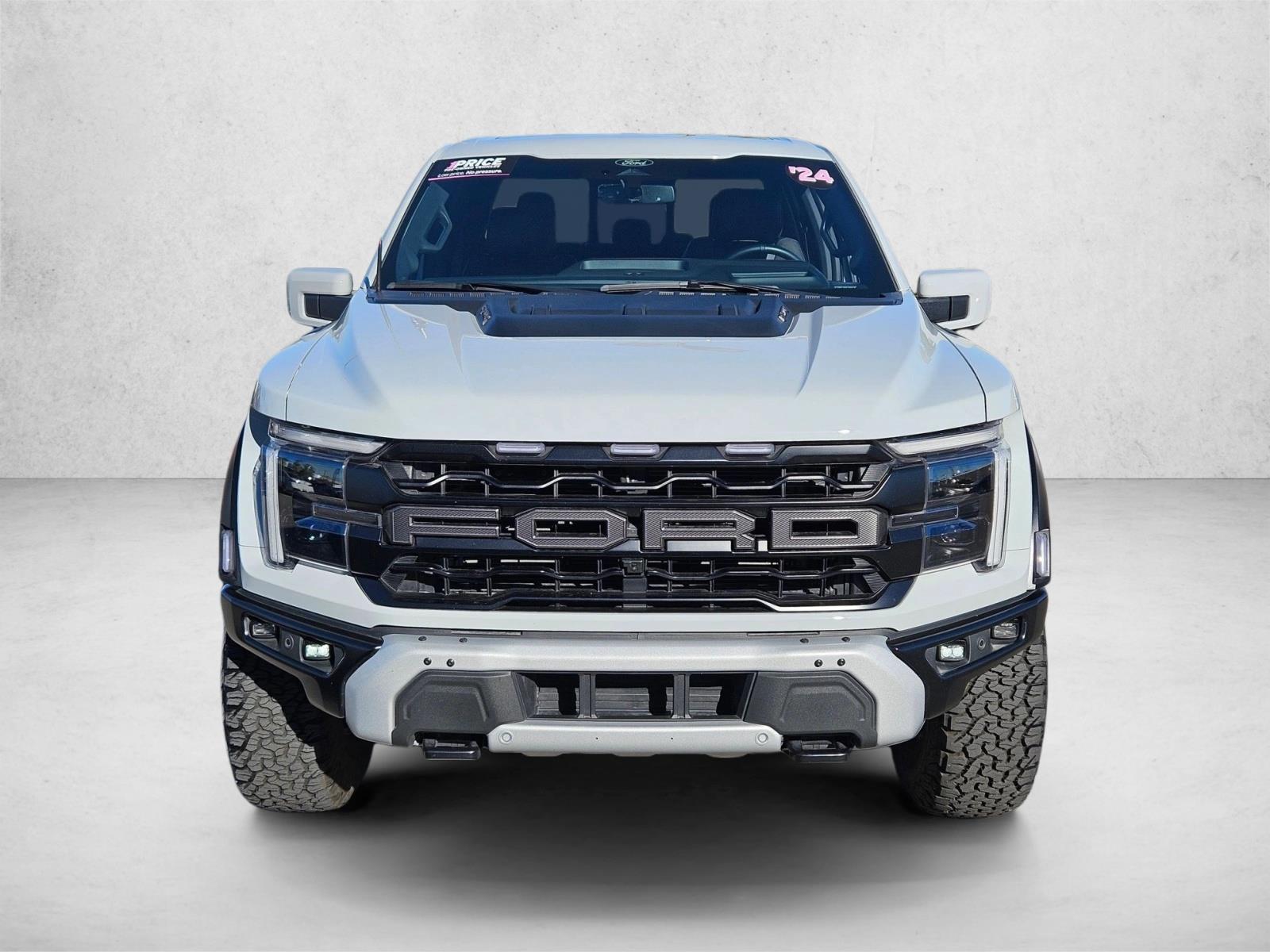 2024 Ford F-150 Raptor photo 2