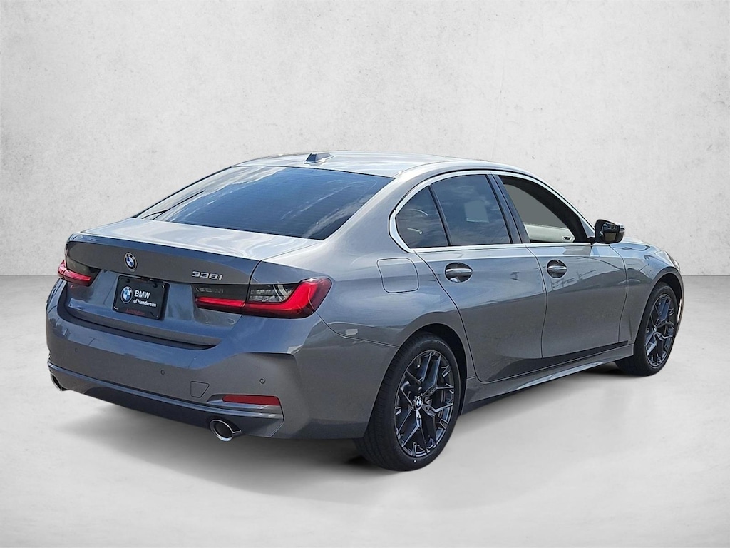 New 2026 BMW 330i Sedan