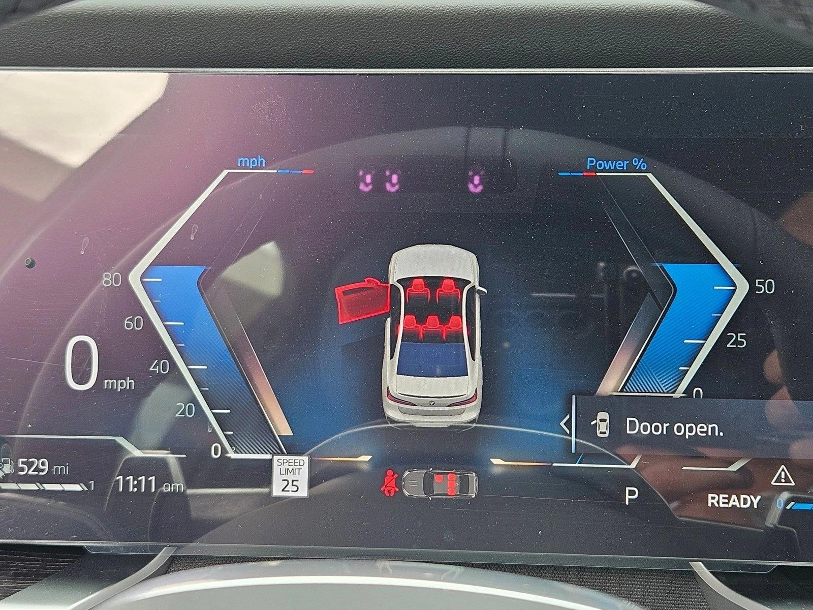 2026 BMW 7 Series 750e - Photo 11