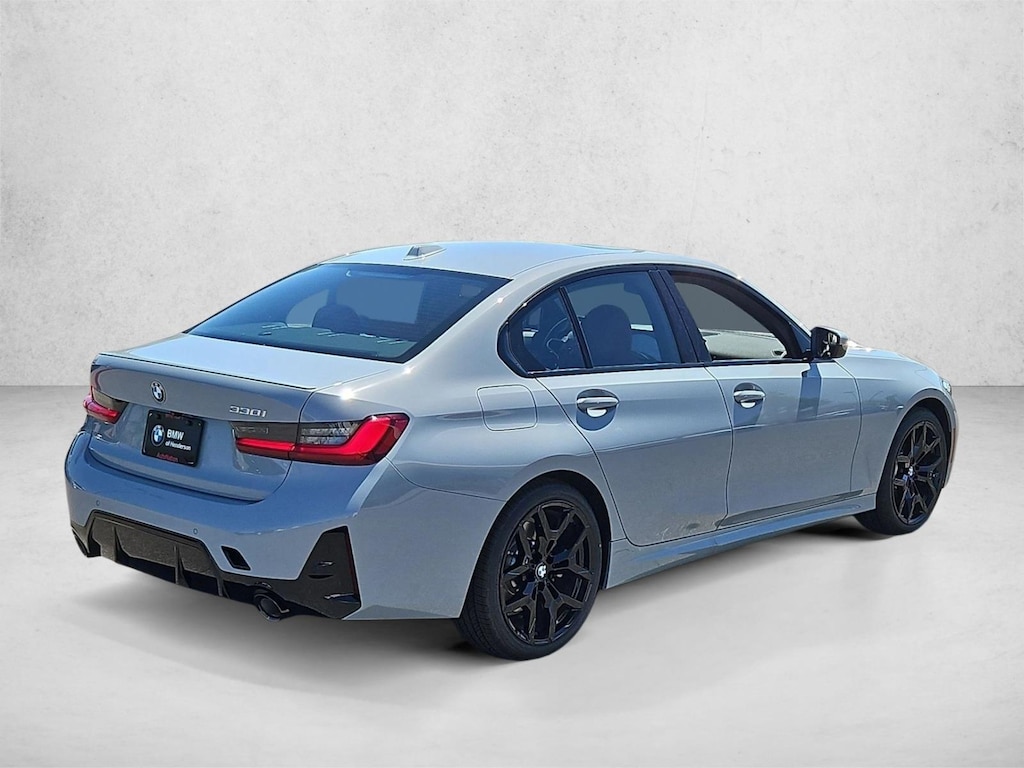 New 2026 BMW 330i Sedan