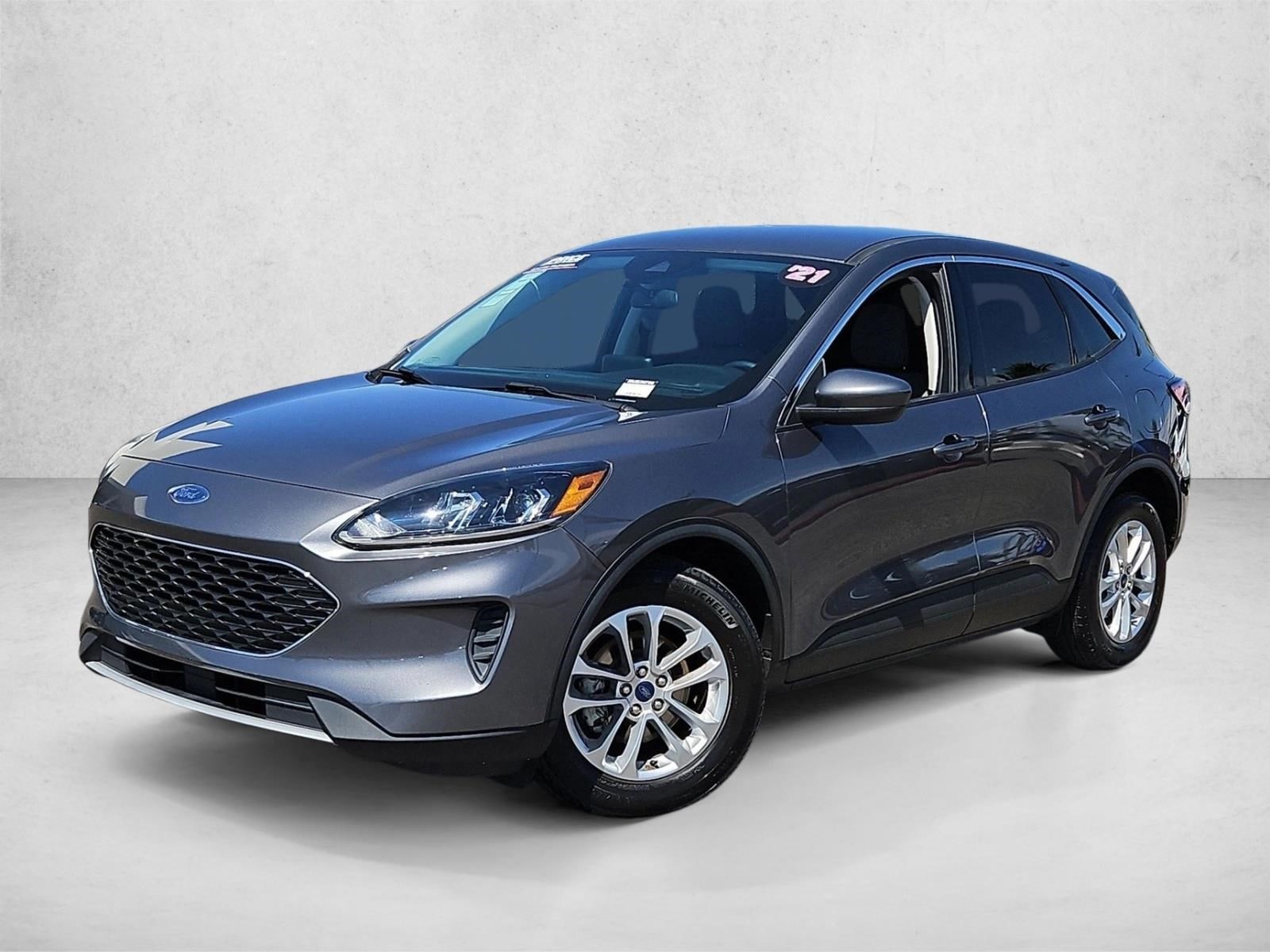 2021 Ford Escape SE FWD's photo