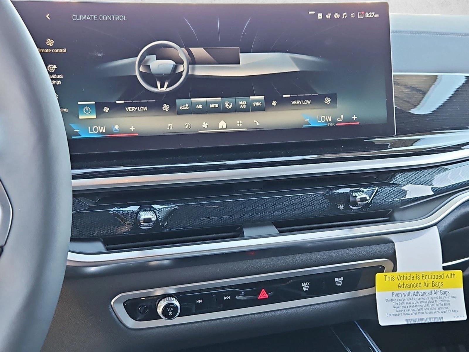 2026 BMW X5 50e - Photo 12