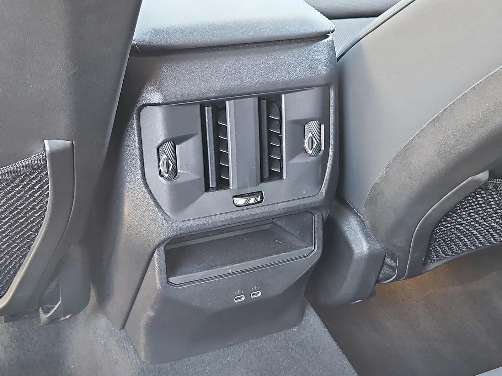 2026 BMW X3 30 - Photo 16