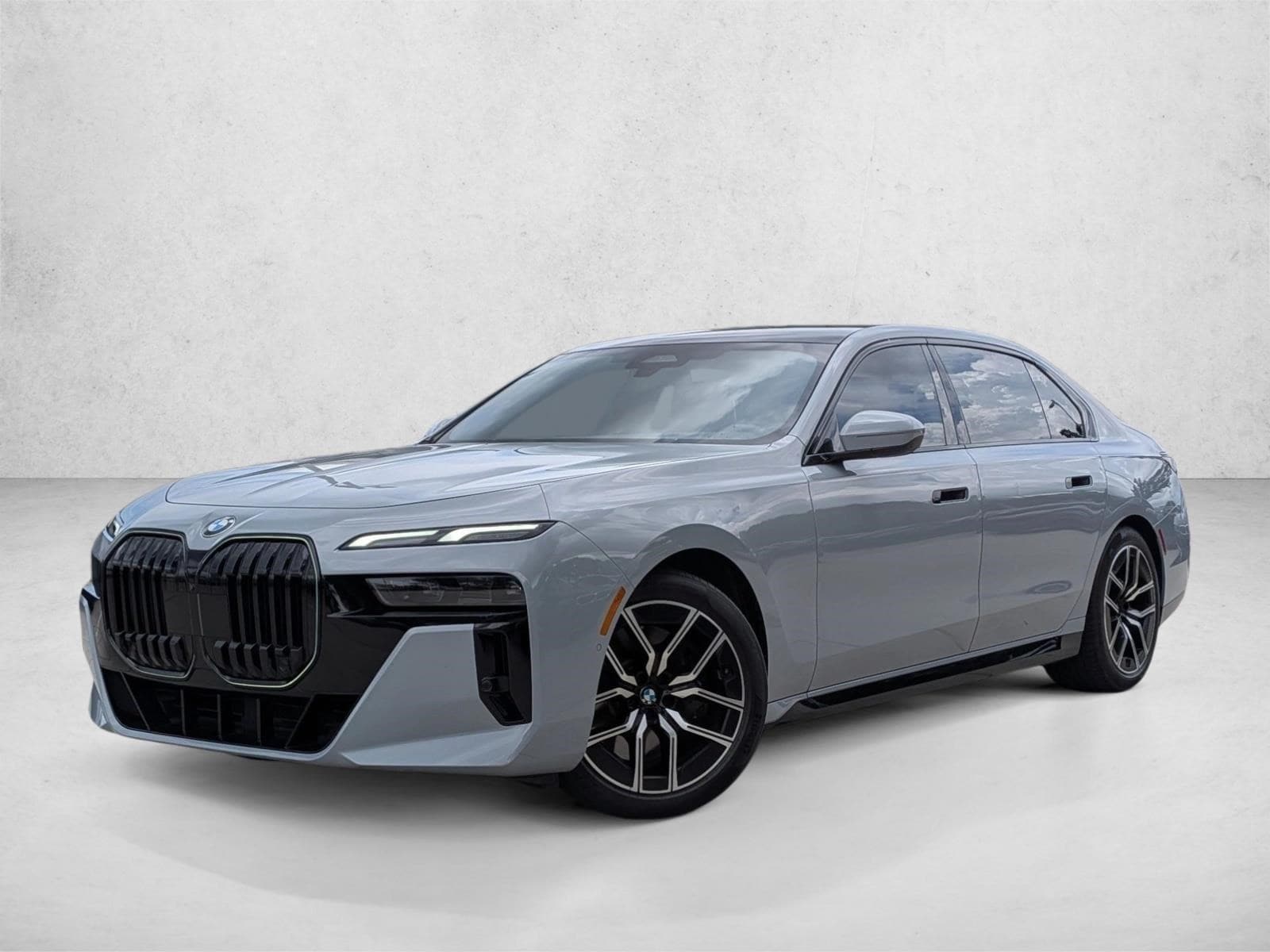 2025 BMW 7 Series 740i Sedan's photo