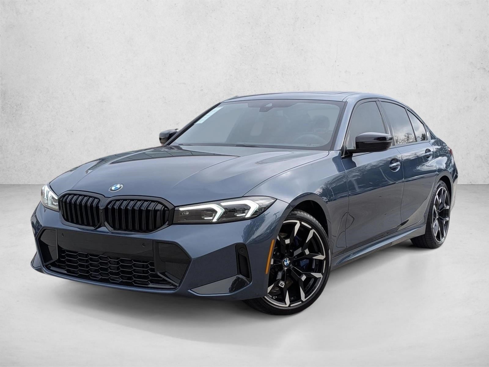 2026 BMW 3 Series 330i's photo