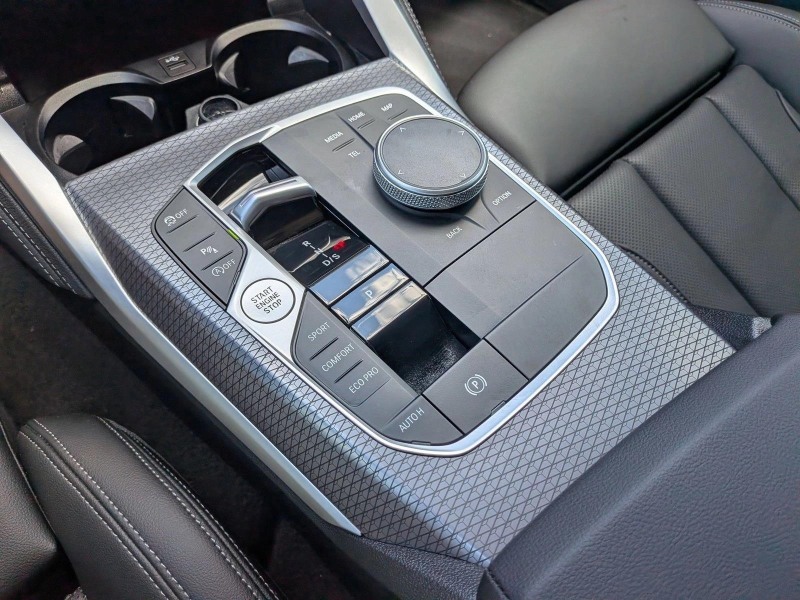 2025 BMW 2 Series 230i - Photo 16