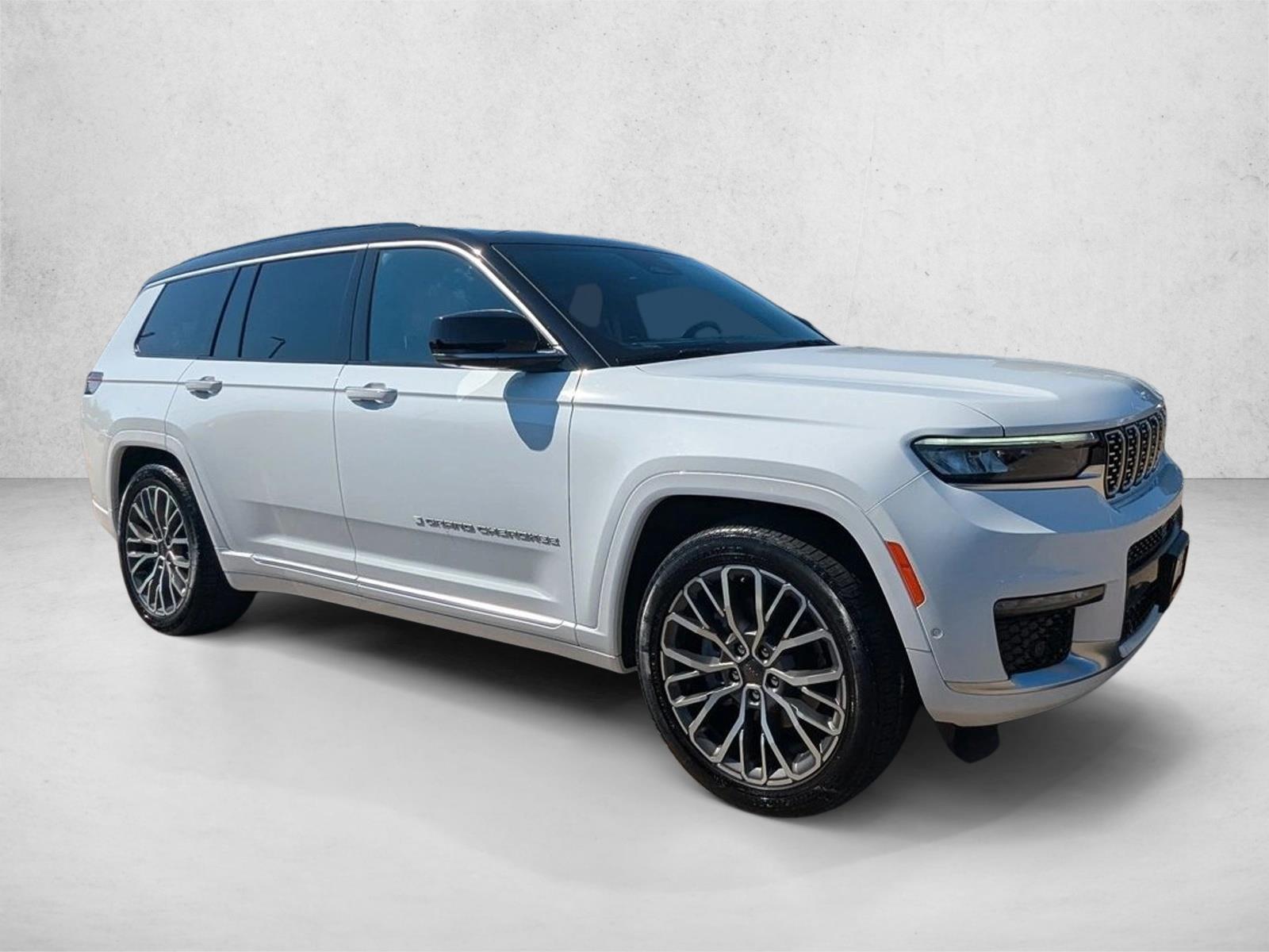 2024 Jeep Grand Cherokee L Summit photo 2