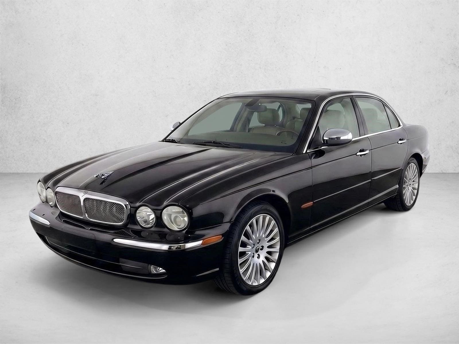 2005 Jaguar XJ Series Vanden Plas