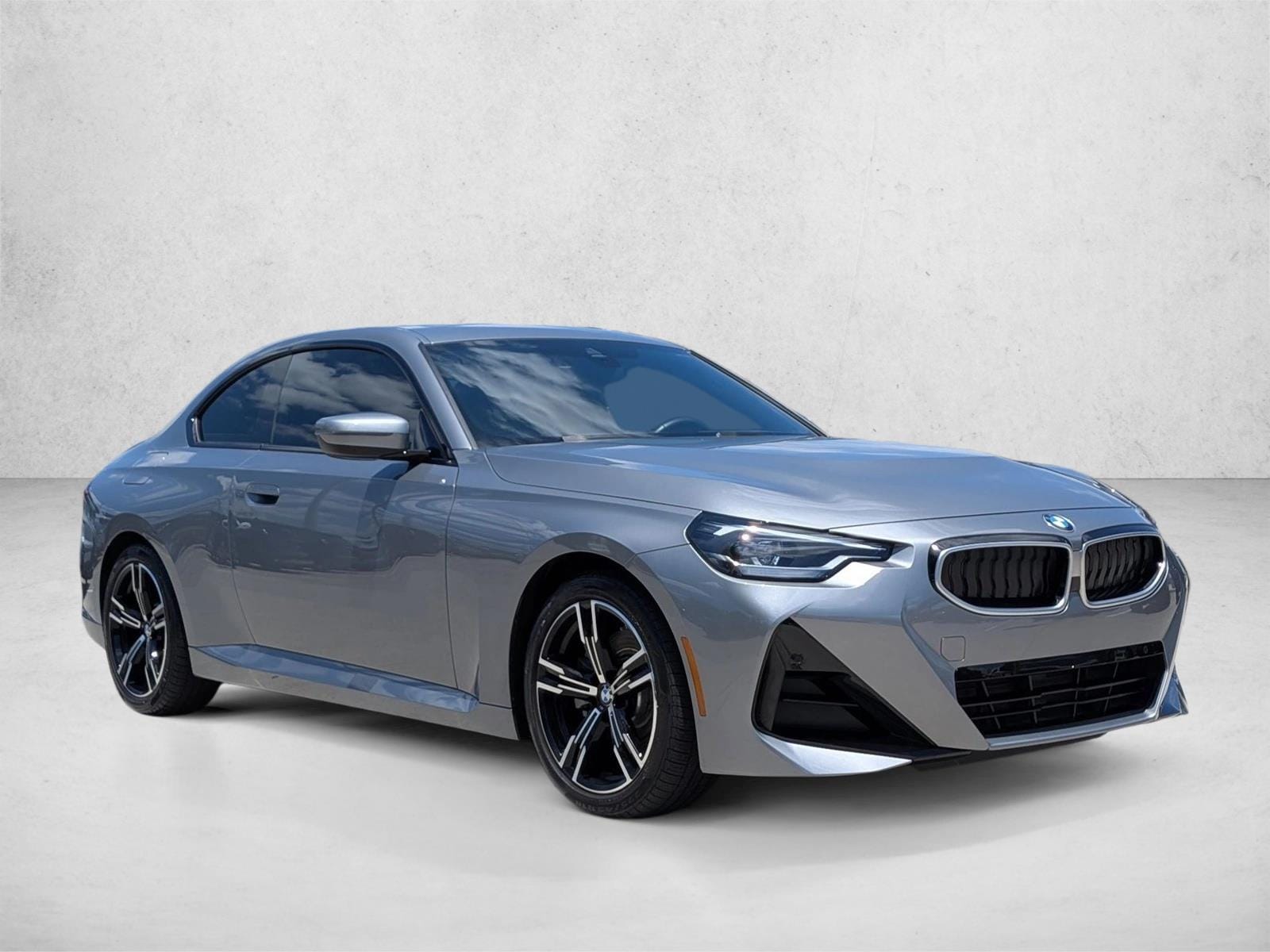 2025 BMW 2 Series 230i - Photo 3