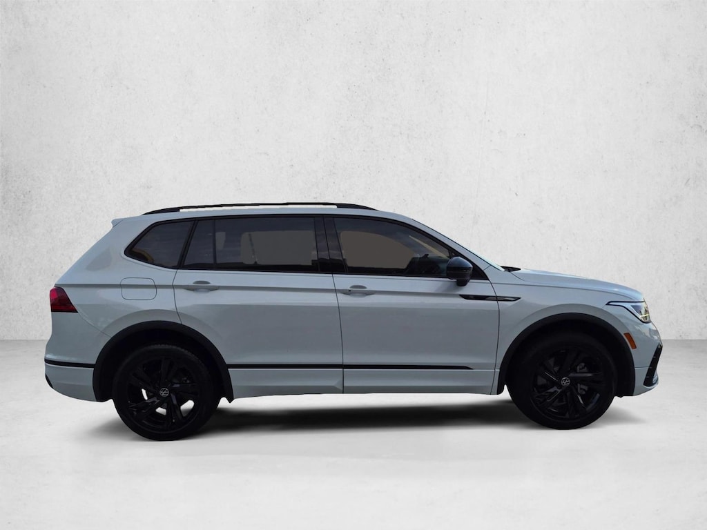 Used 2023 Volkswagen Tiguan 2.0T SE R-Line Black SUV