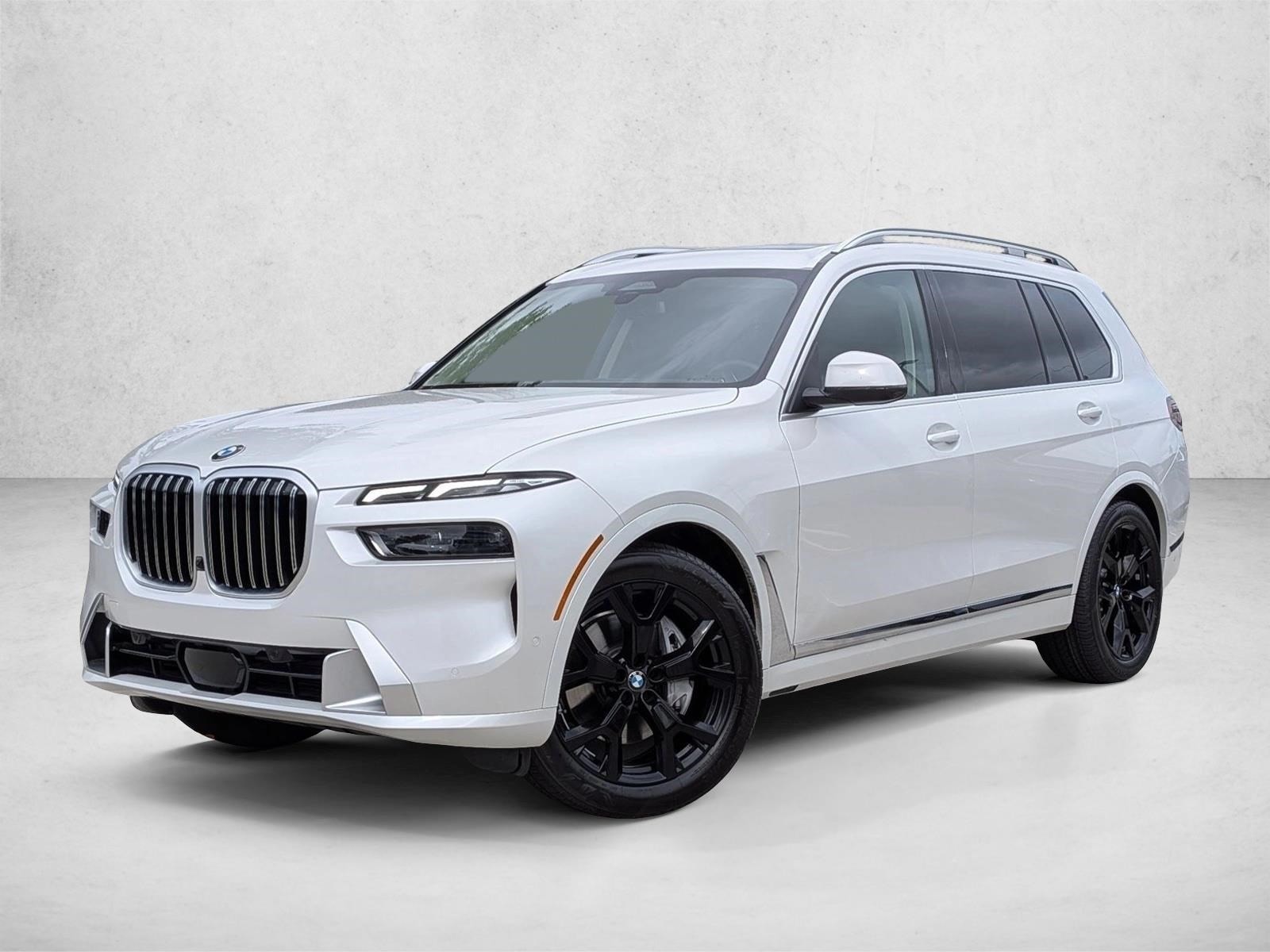 2026 BMW X7 xDrive40i's photo