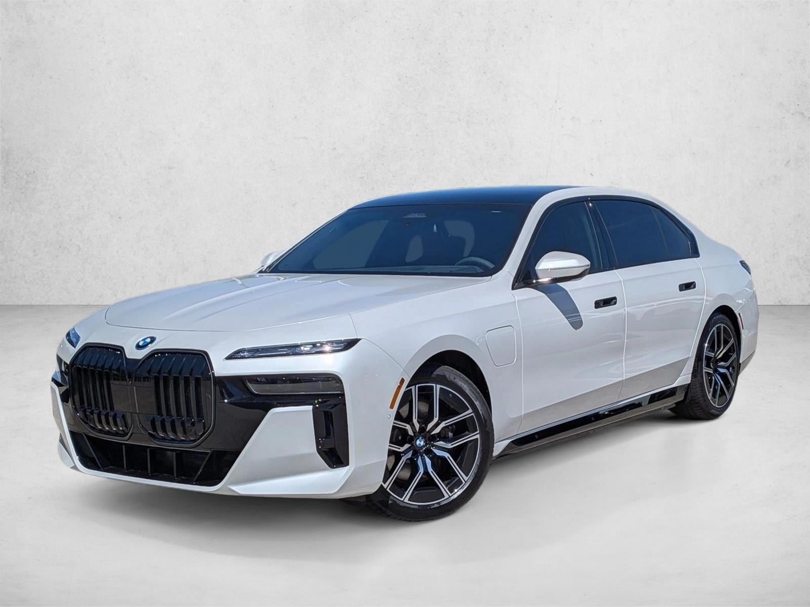 New 2026 BMW 750e xDrive
