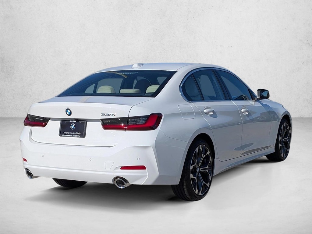 New 2026 BMW 330i Sedan