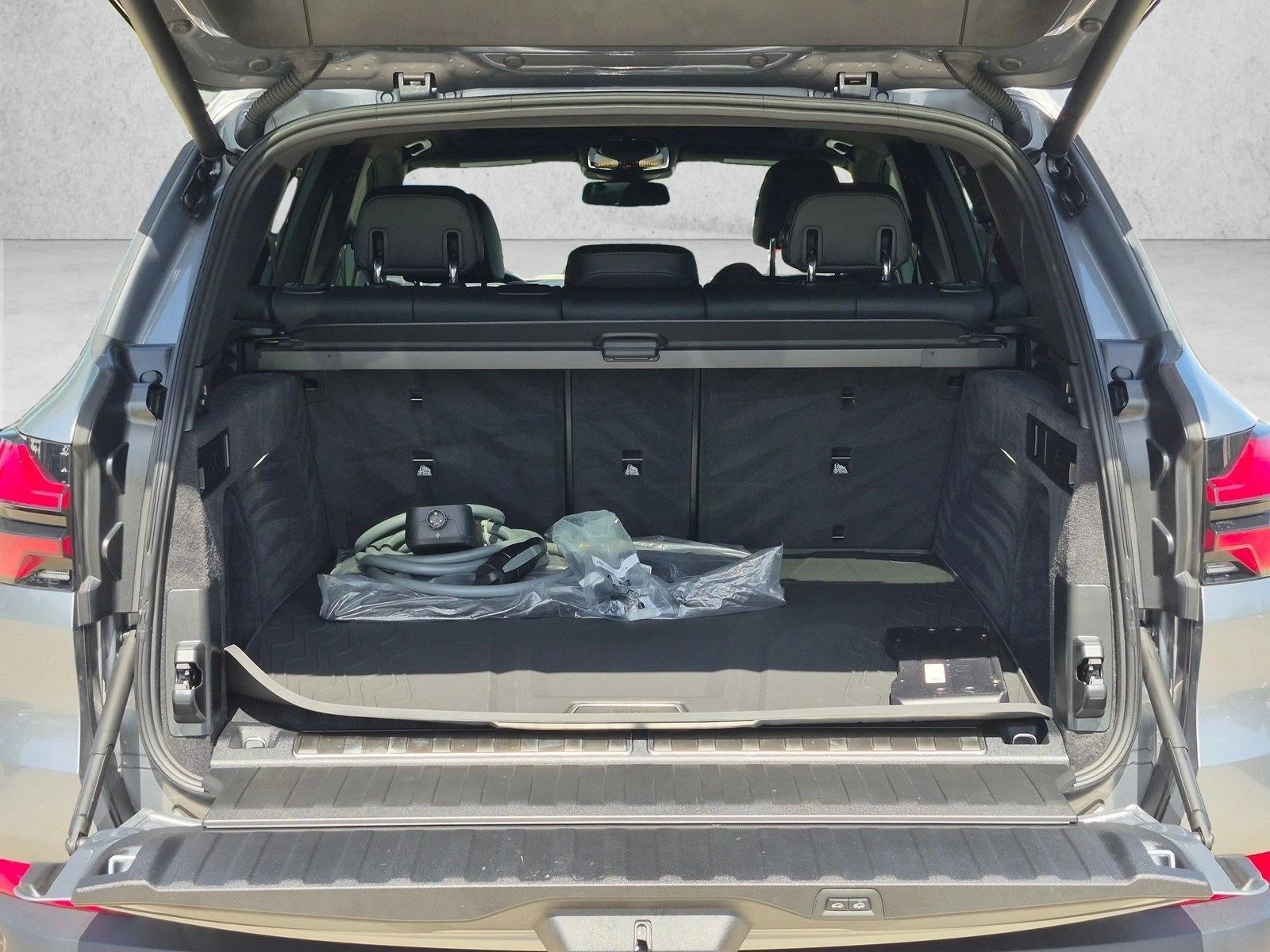 2026 BMW X5 50e - Photo 6