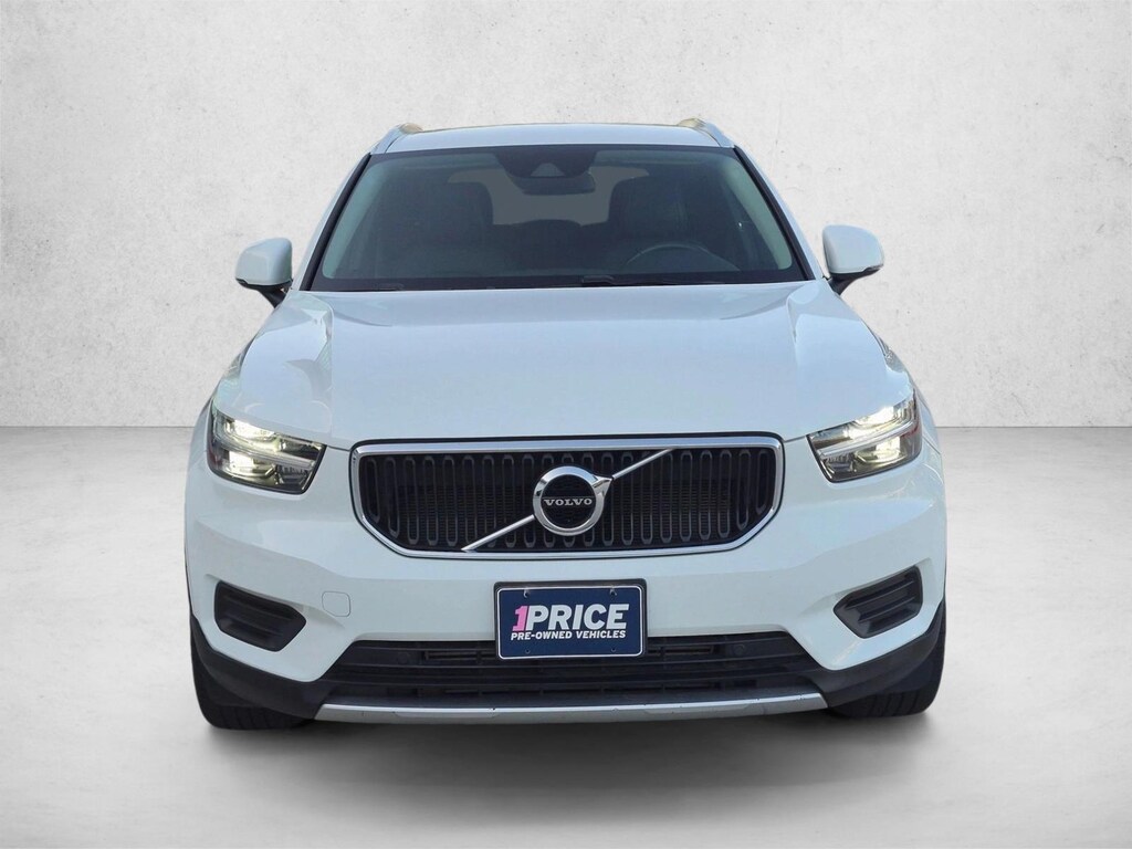 Used 2019 Volvo XC40 T5 Momentum SUV