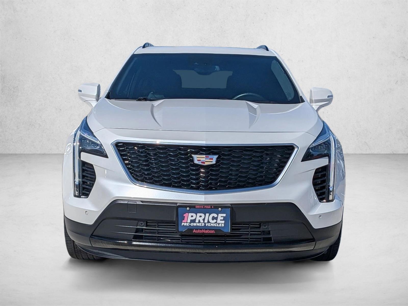 2023 Cadillac XT4 Sport photo 2