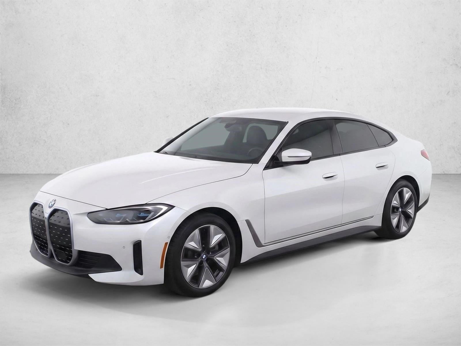 2023 BMW i4 eDrive40's photo
