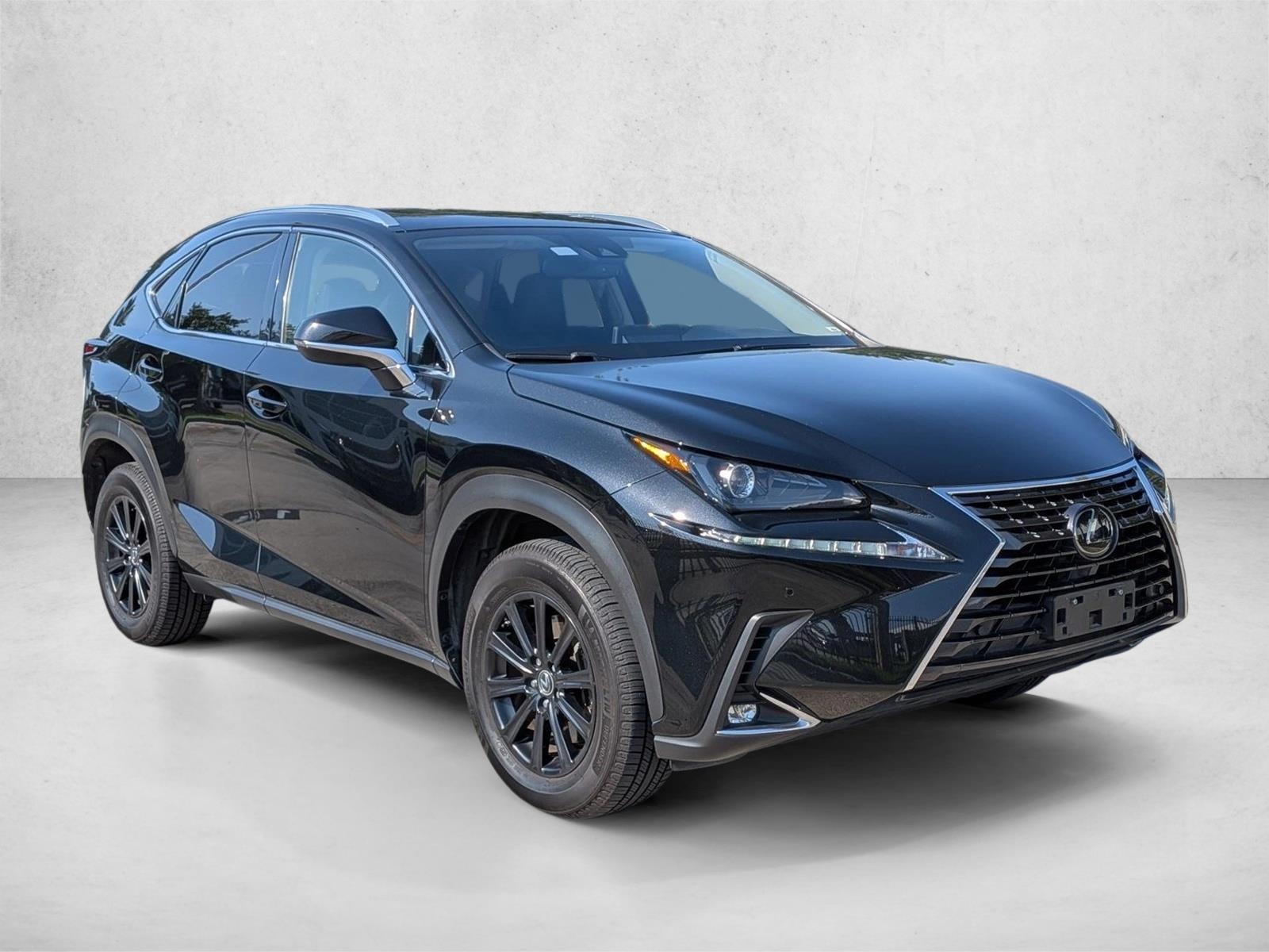 2020 Lexus NX 300 photo 3