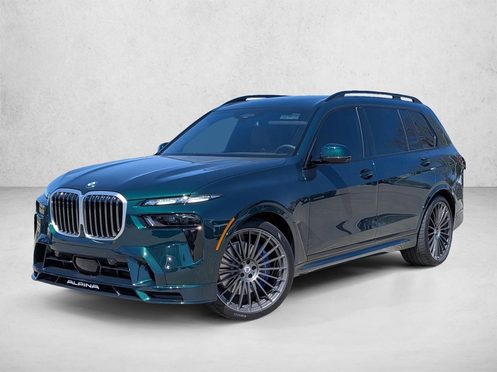 2026 BMW X7 ALPINA XB7's photo