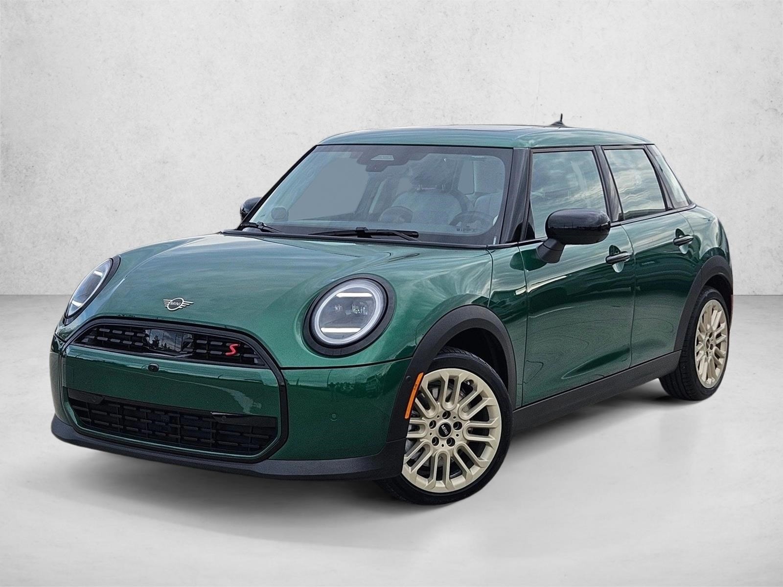 2025 MINI Hardtop 4 Door S's photo
